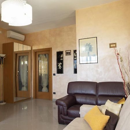 Casa Ambra Mare Apartment Bordighera Bagian luar foto