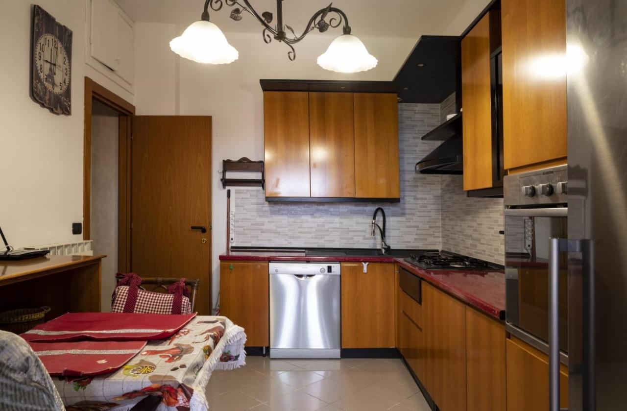 Casa Ambra Mare Apartment Bordighera Bagian luar foto